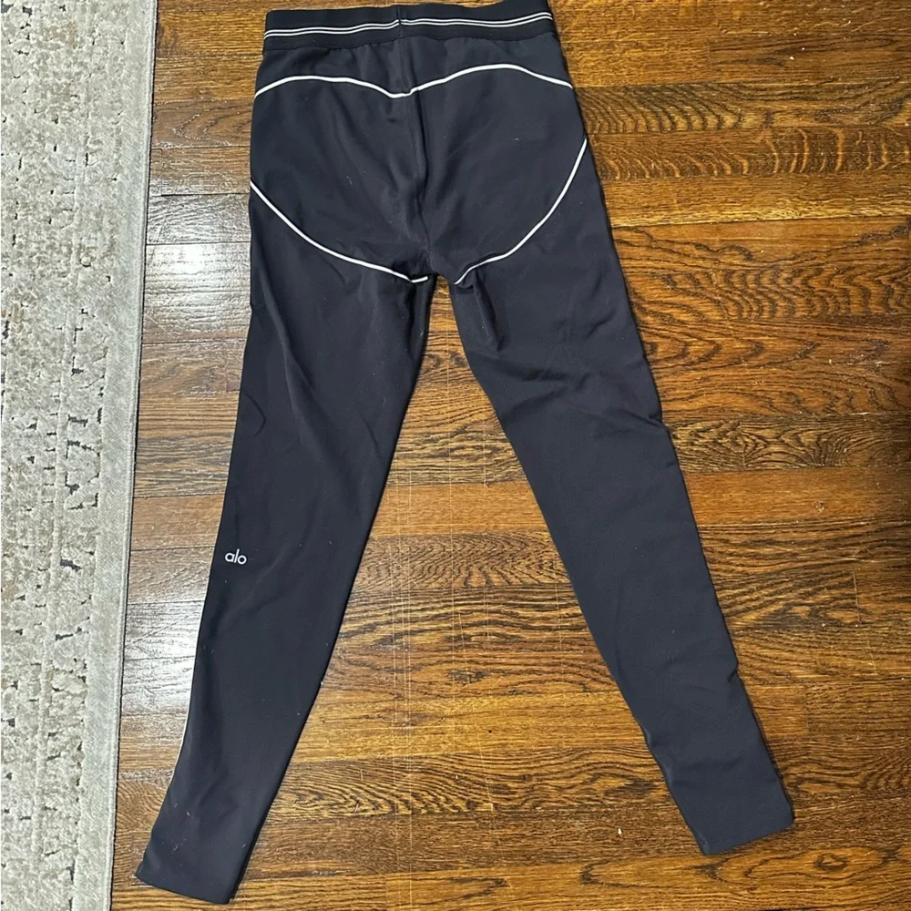 Alo Airbrush High-Waist Heart Throb Legging